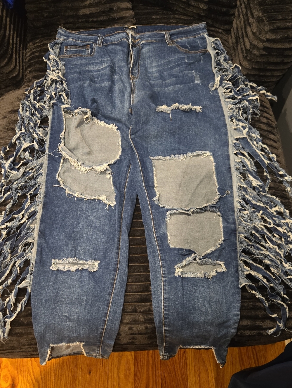 Distressed Fringe Dark Blue Women’s Jeans